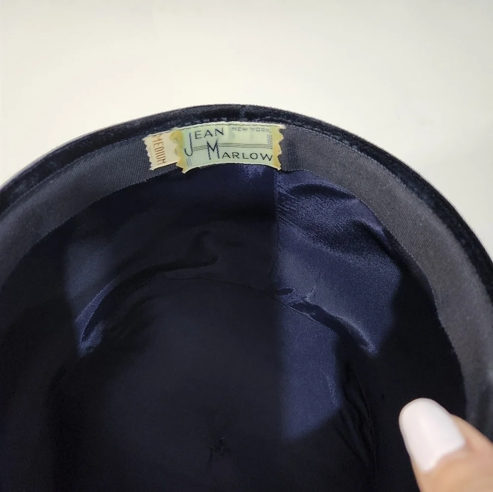 Vintage Navy Blue Velvet Hat with Netting - Picture 3 of 8